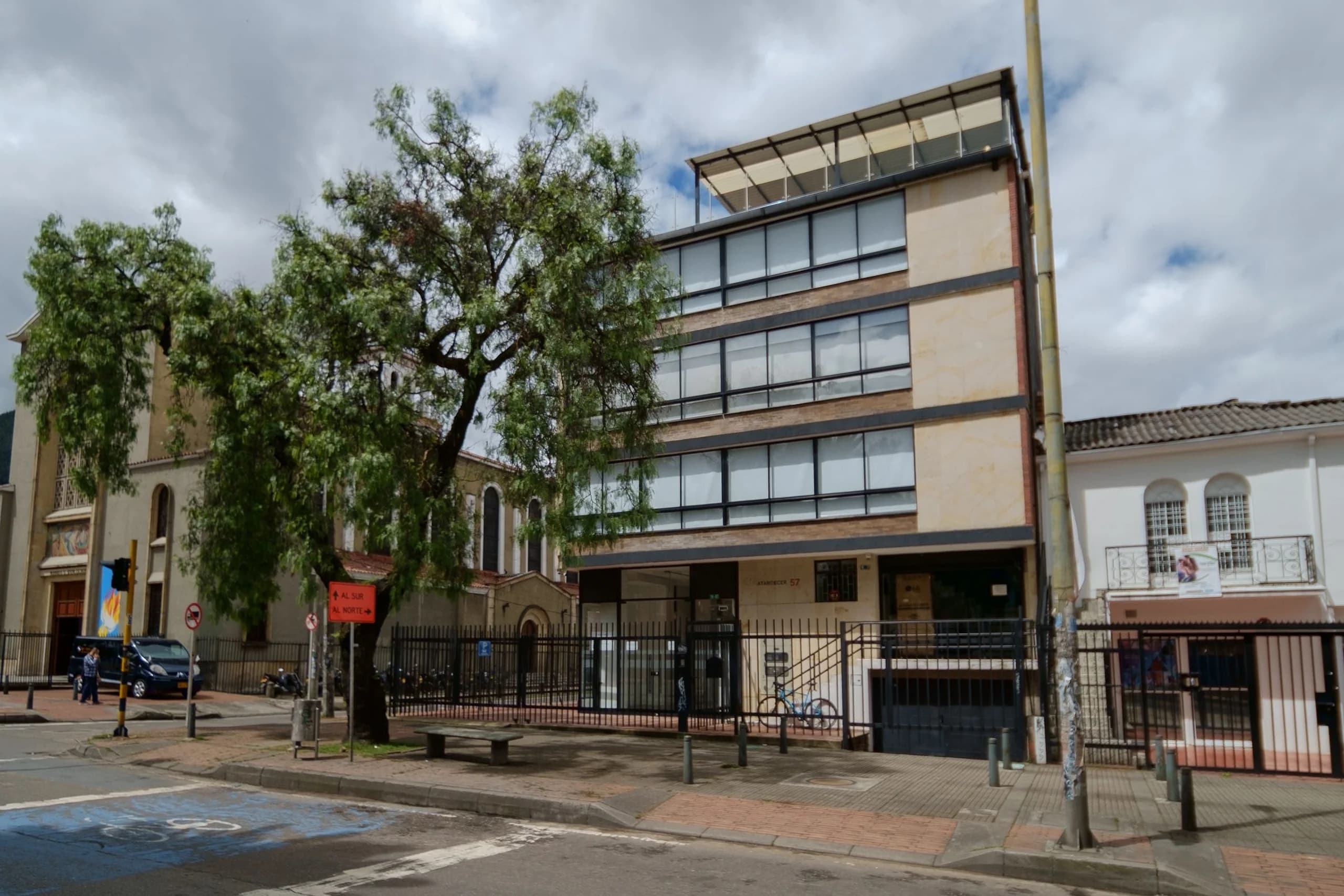 Imagen principal de Edificio Atardecer 57 x Ahead