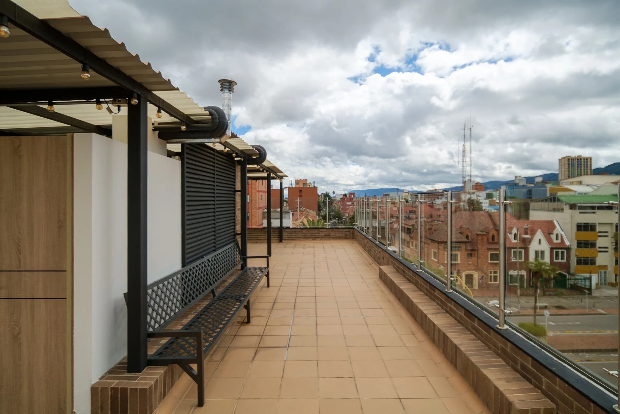 Vista 3 de Edificio Atardecer 57 x Ahead