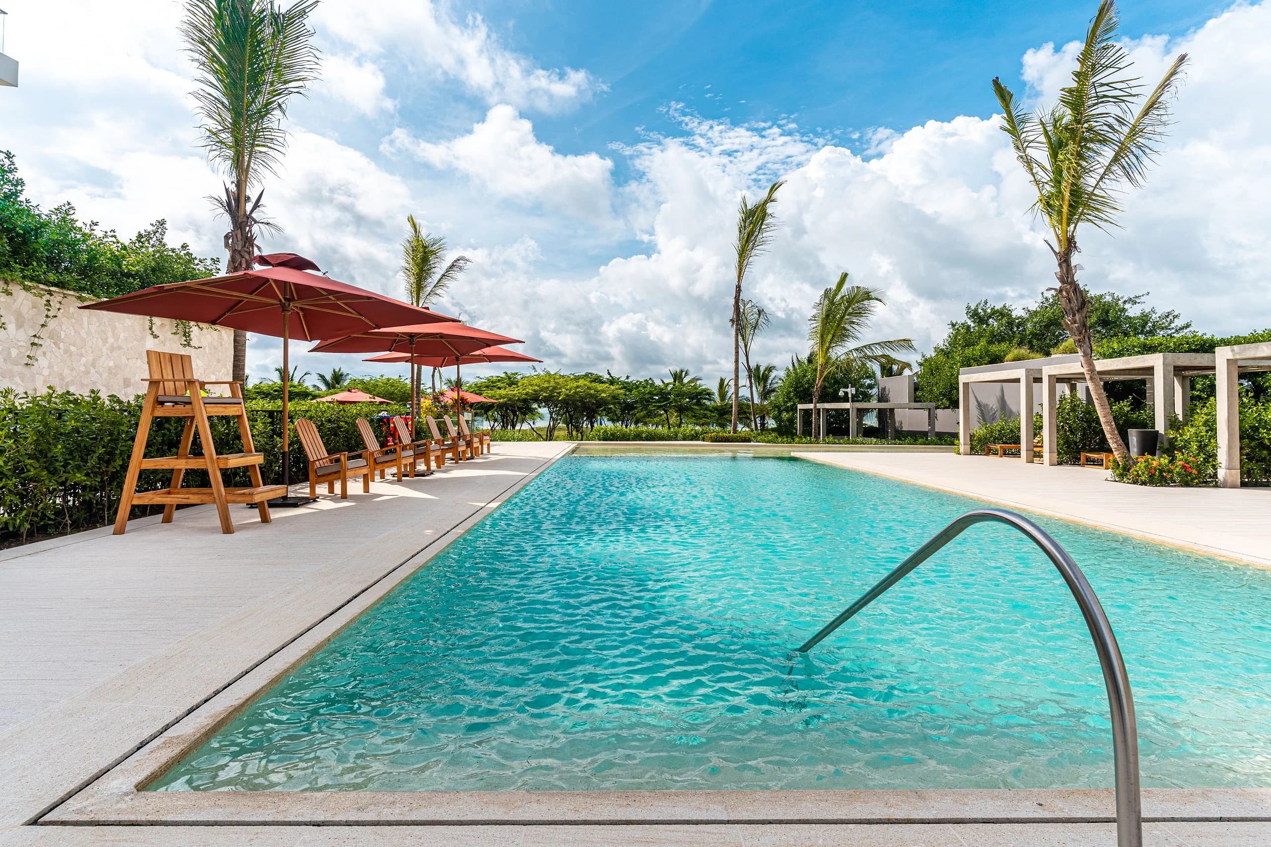 Morros Zoe x Ahead 3